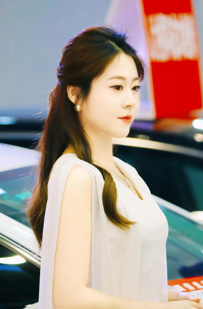 黄抖音短视频APP界面展示